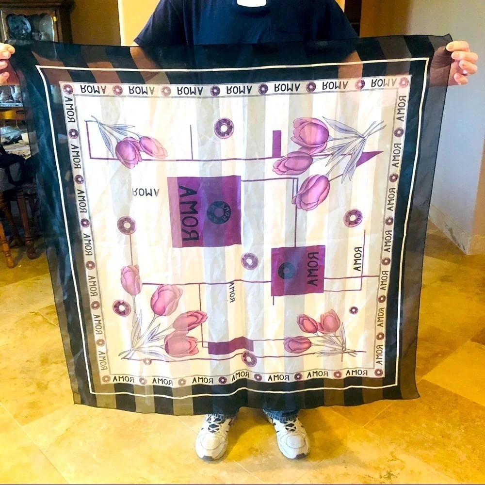 Roma Square Purple Scarf Foulard Carré Rouge Italy